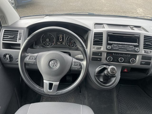 Volkswagen Multivan - Photo 11