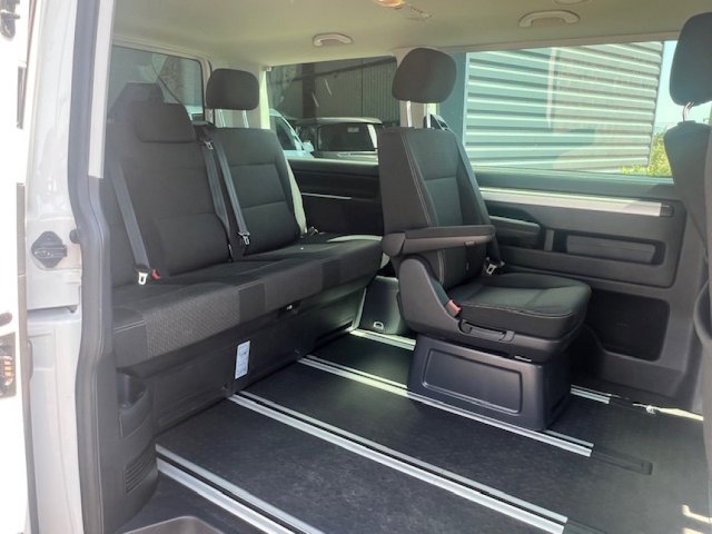 Volkswagen Multivan VW T6 2.0L TDi 150Ch automatique - Photo 9