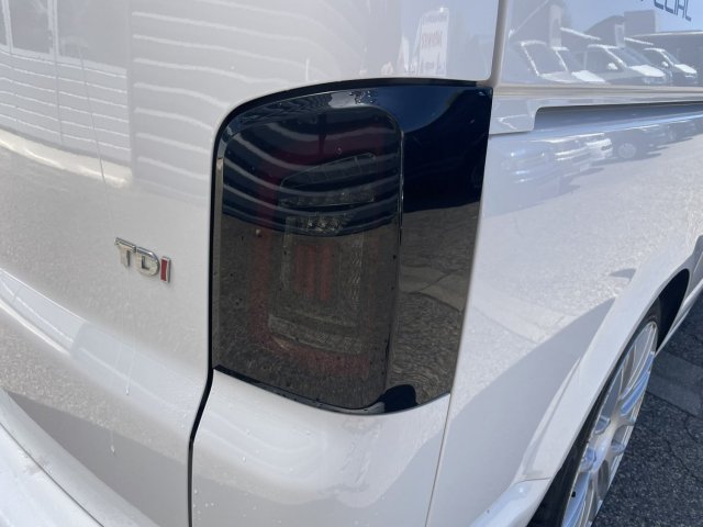 Volkswagen Multivan VW T5 Spécial 2.0L TDi 140Ch - Photo 9