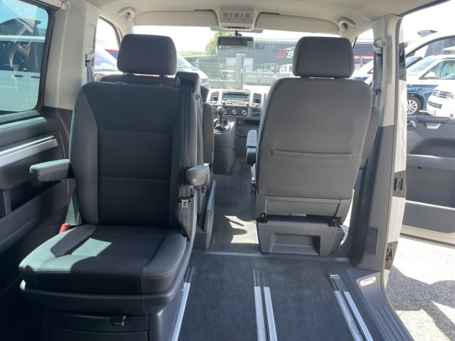 Volkswagen Multivan VW T5 Spécial 2.0L TDi 140Ch - Photo 16