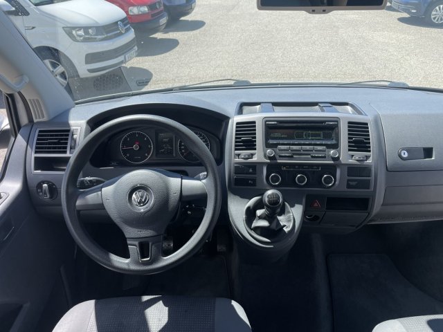 Volkswagen Multivan VW T5 Spécial 2.0L TDi 140Ch - Photo 17