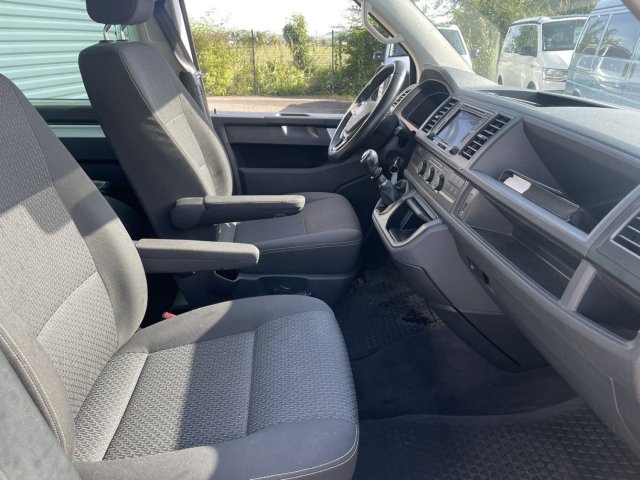 Volkswagen Multivan VW T6 2.0L TDi 150Ch - Photo 8