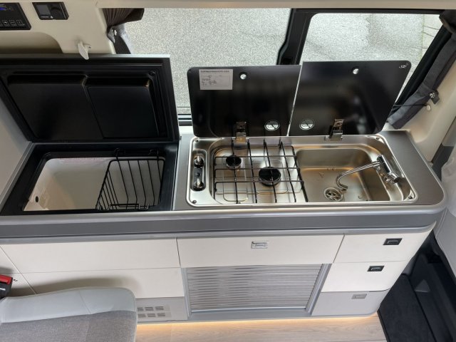 Westfalia Kepler Six VW T6.1 150ch boite DSG7 Bleu/Blanc Série LIMITEE NAVY N°5!!!! - Photo 24