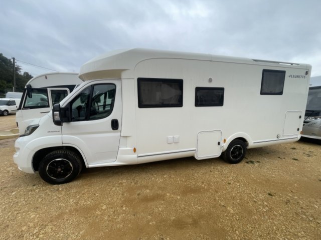 Fleurette Magister 74 LMF - Photo 3