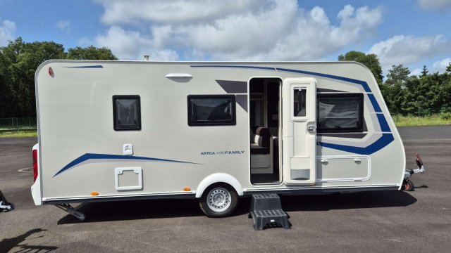 Caravelair Artica 496 Family Lits Enfants - Photo 1