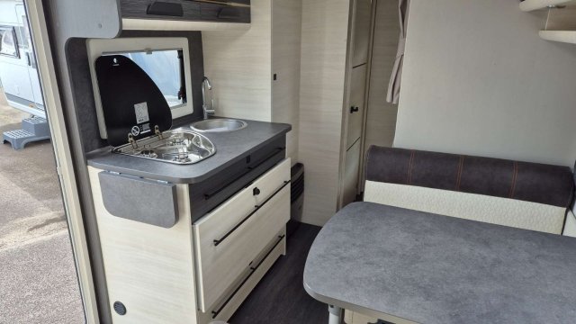 Caravelair Artica 496 Family Lits Enfants - Photo 4