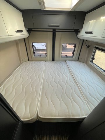 Mc Louis Menfys Van 3 Signature - Photo 25