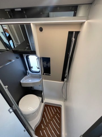 Mc Louis Menfys Van 3 Signature - Photo 24