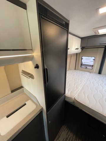 Mc Louis Menfys Van 3 Signature - Photo 22