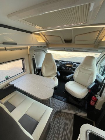 Mc Louis Menfys Van 3 Signature - Photo 18