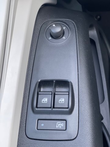 Mc Louis Menfys Van 3 Signature - Photo 14