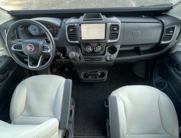 Mc Louis Menfys Van 3 Signature - Photo 9