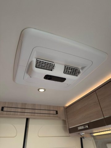 Rapido Van V68 - Photo 25