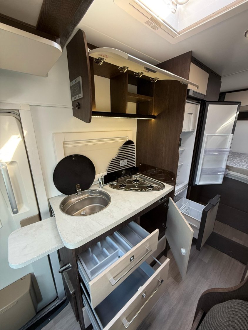 Benimar Tessoro 440 Up 