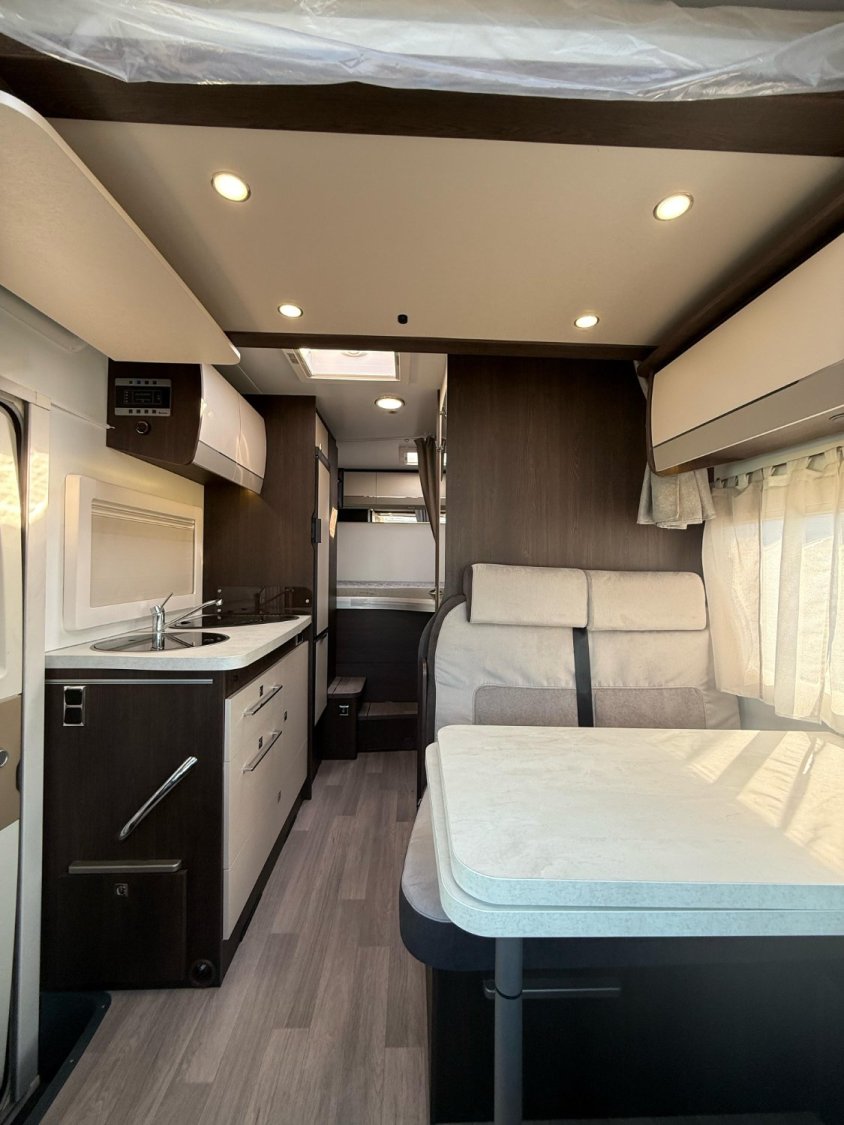 Benimar Tessoro 440 Up 