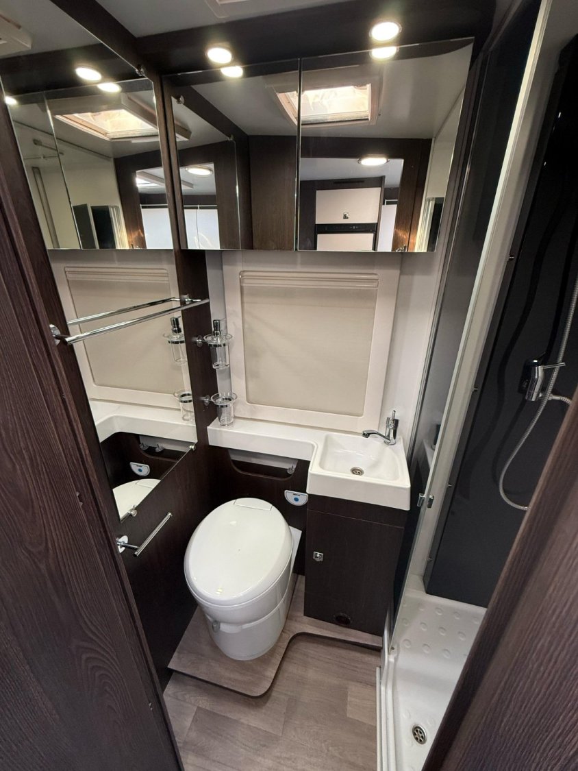 Benimar Tessoro 440 Up 