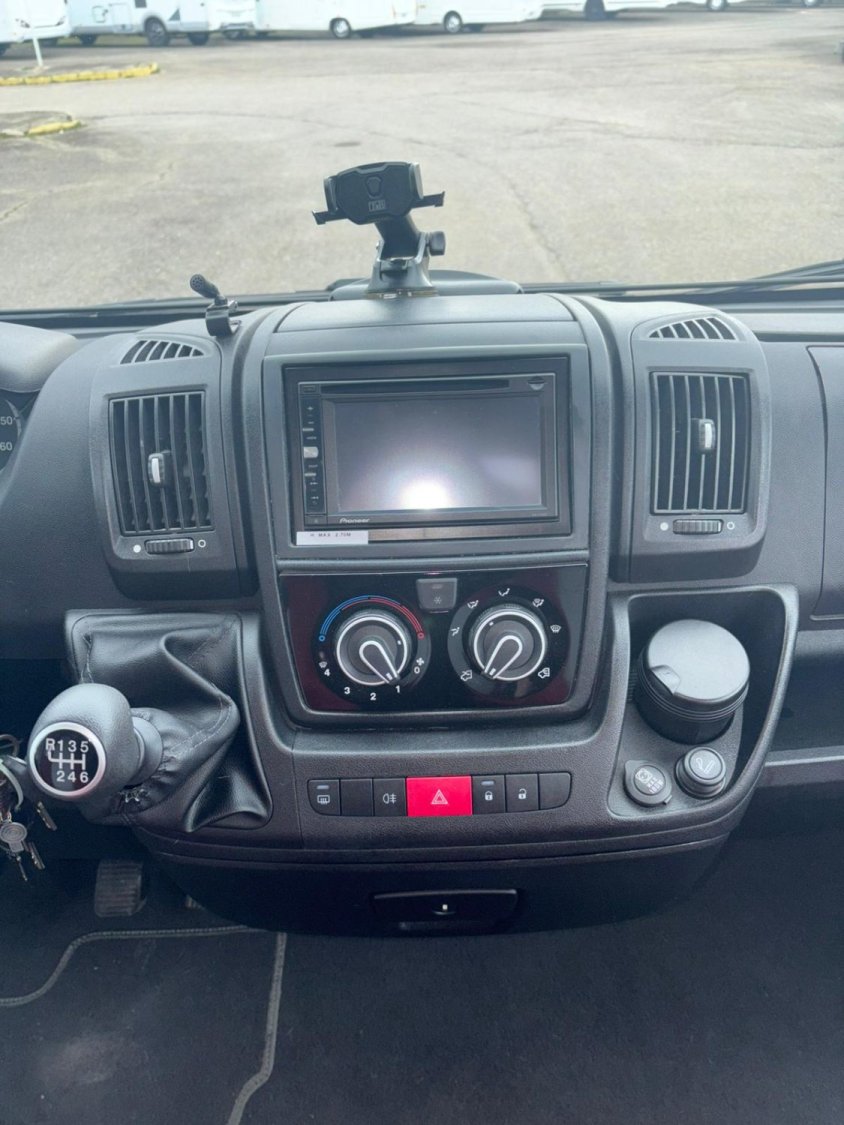 Font Vendome Leader Camp 