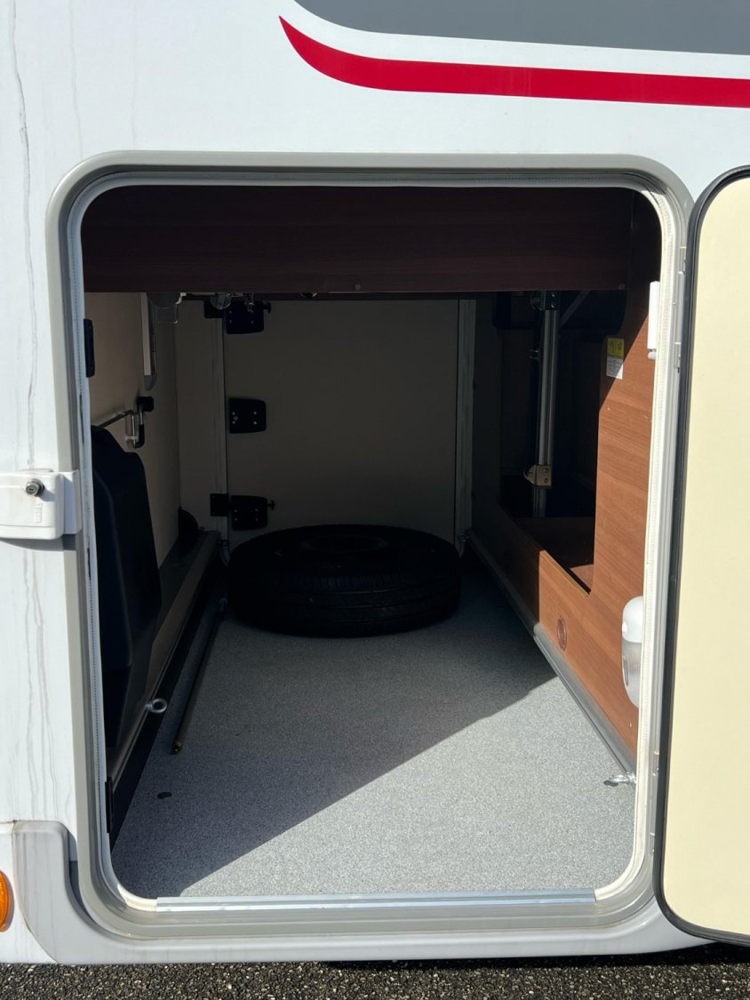 LMC Explorer Comfort I 745 