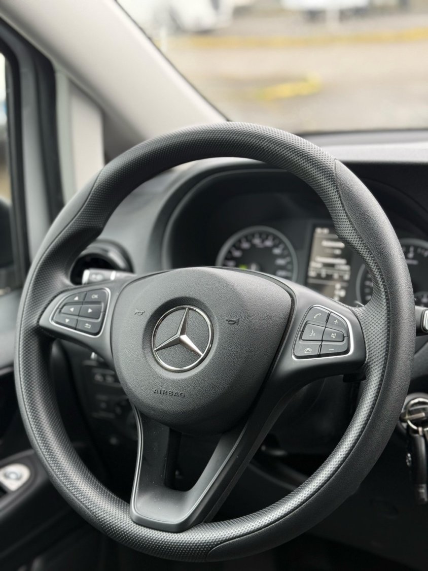 Mercedes Vito 