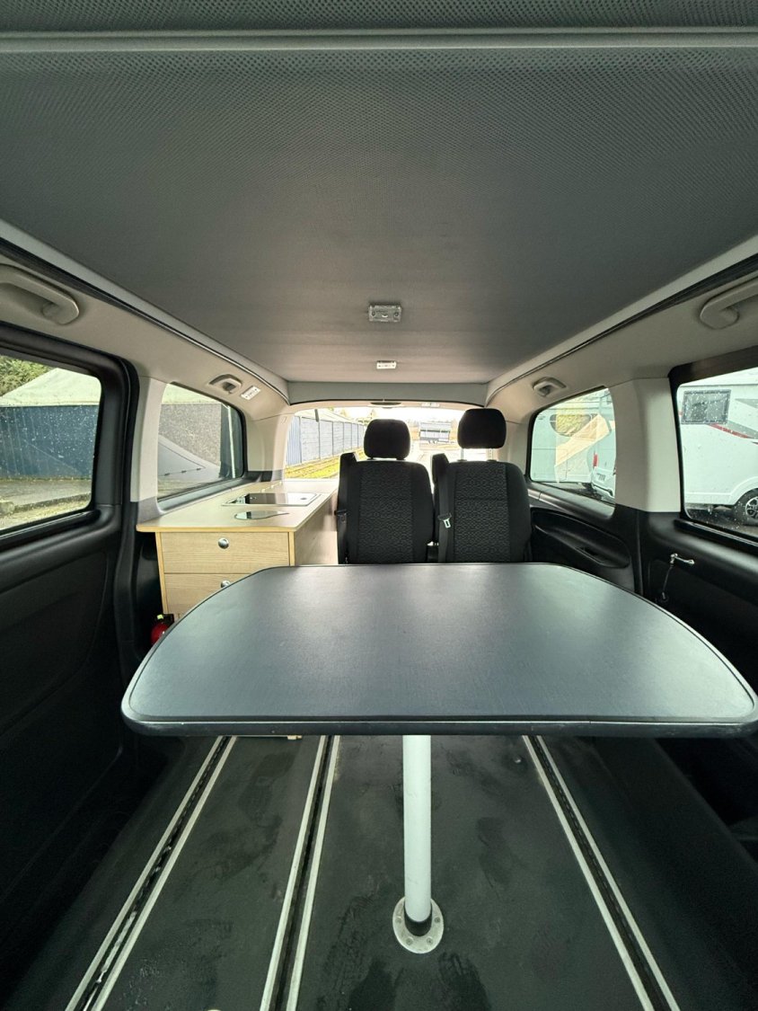Mercedes Vito 