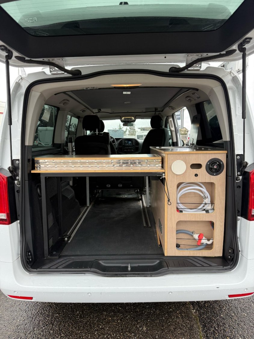 Mercedes Vito 