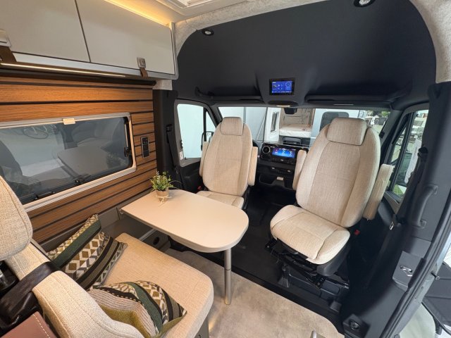 Hymer Camper Vans / Hymercar Grand Canyon S 4x4 - Photo 2
