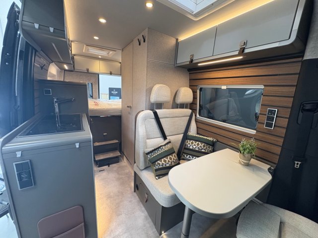 Hymer Camper Vans / Hymercar Grand Canyon S 4x4 - Photo 3