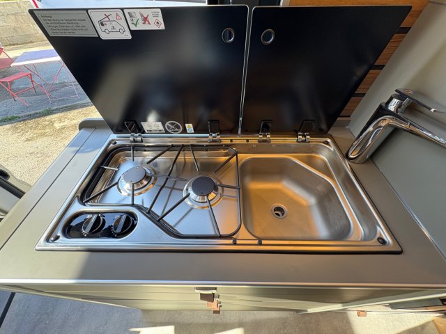 Hymer Camper Vans / Hymercar Grand Canyon - Photo 3