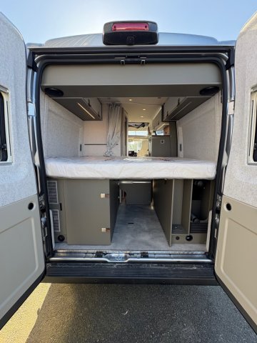 Hymer Camper Vans / Hymercar Grand Canyon - Photo 10