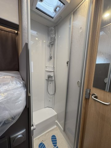 LMC Tourer Lift H 730 G - Photo 13