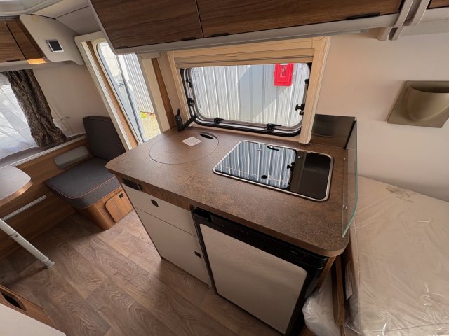 Eriba Touring 542 - Photo 3