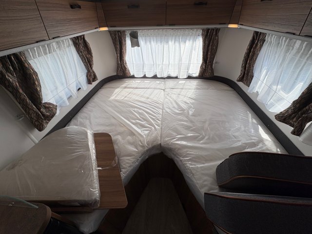 Eriba Touring 542 - Photo 4