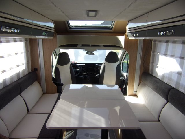 CI Horon 74 XT Profilé 6 Places Carte grise 2025 - Photo 2