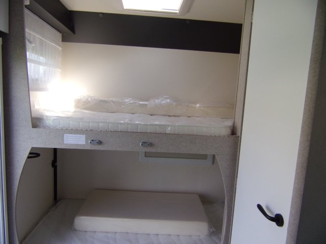 Mc Louis Glamys 322 2025  7 Couchages / 7 Carte Grise - Photo 5