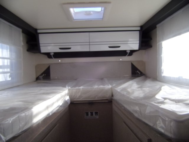 Mc Louis MC4 373 5 Places Carte Grise BOITE AUTOMATIQUE NEUF 2025 - Photo 2