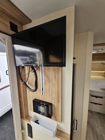 Bavaria Initial I720FC Style I 720FC - Photo 2