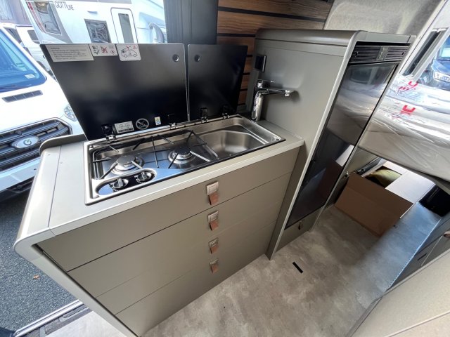 Hymer Camper Vans / Hymercar Grand Canyon S TR - Photo 8