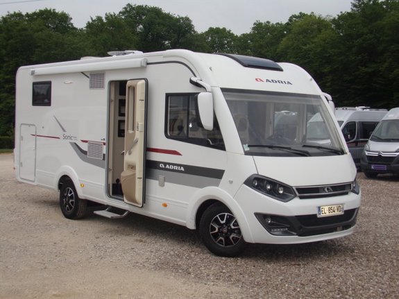 Adria Sonic Plus I 700 Sbc