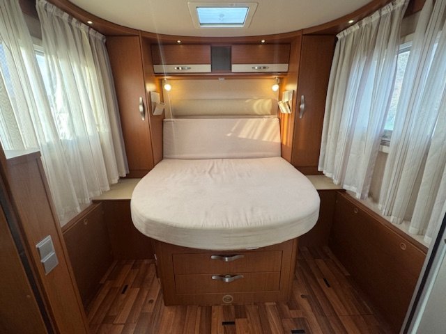 Hymer B 698 - Photo 9