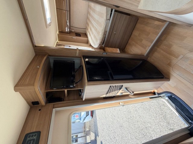 Rapido 890 F - Photo 18