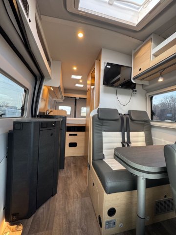 Sunlight Cliff 590 Adventure Edition 4x4 - Photo 9