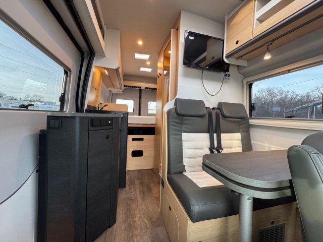 Sunlight Cliff 590 Adventure Edition 4x4 - Photo 10