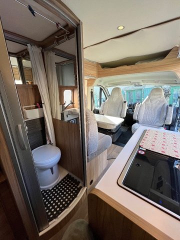 Hymer Camper Vans / Hymercar Ayers Rock - Photo 9