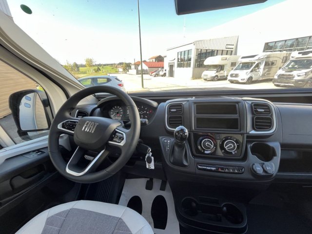 Adria Twin Supreme 640 SGX - Photo 6