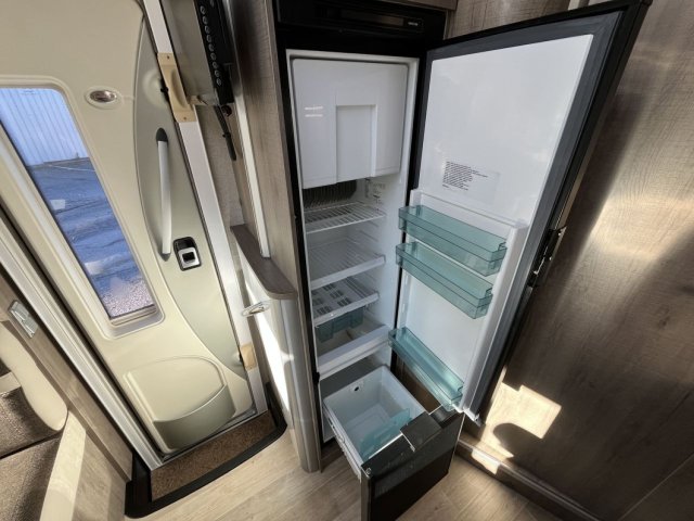 Bavaria Arctic I70 I 70 LC Artic - Photo 16