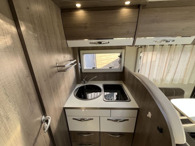 Bavaria Arctic I70 I 70 LC Artic - Photo 17