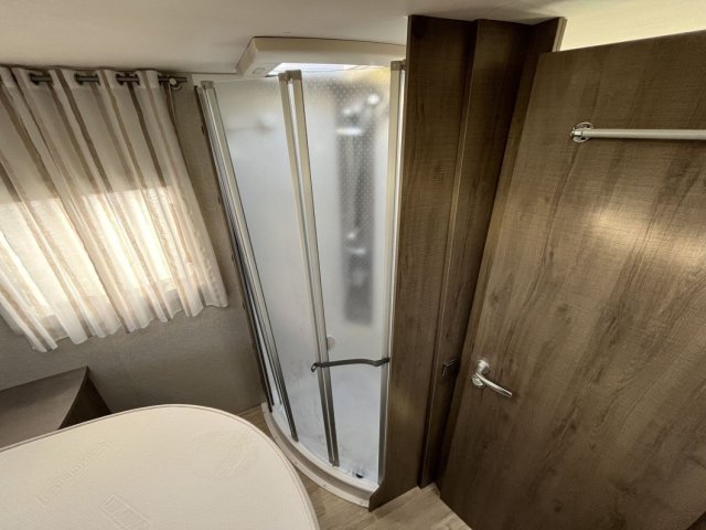 Bavaria Arctic I70 I 70 LC Artic - Photo 23