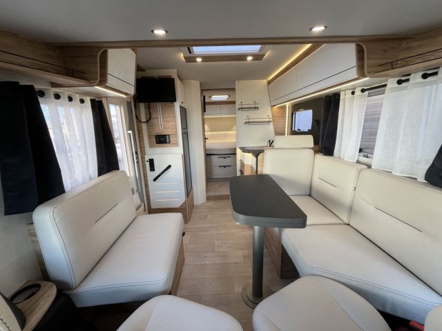 Bavaria Initial I740FC Nomade I 740 FC - Photo 10