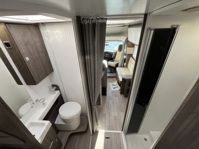 Benimar Tessoro 463 Essential Limited - Photo 16