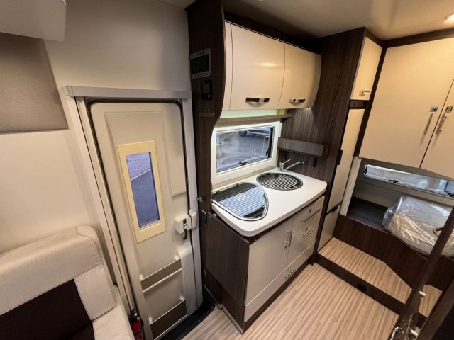 Benimar Tessoro 483 Northautokapp - Photo 11